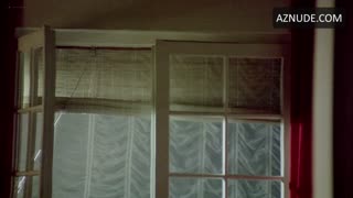 LINA ROMAY nude in Downtown - Die nackten Puppen der Unterwelt