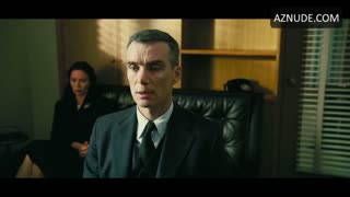 FLORENCE PUGH nude in Oppenheimer