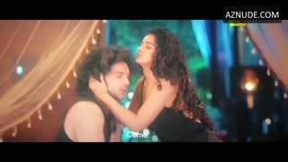 ANUPAMA PARAMESWARAN nude in Tillu Square