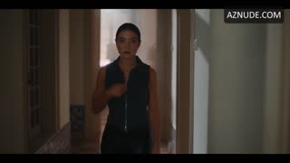 CAROLINA CARVALHO nude in O Clube