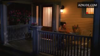 JENNIFER LOVE HEWITT nude in Ghost Whisperer