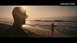 ANNA MARIA SIEKLUCKA nude in 365 Days: This Day