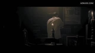PHOEBE WALKER nude in Seklusyon