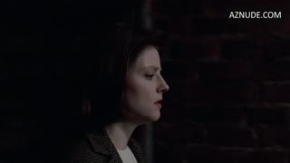 JODIE FOSTER nude in Silence Of The Lambs