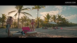 DEBORAH SECCO nude in Mulheres Alteradas