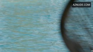 SARA MATOS nude in Sangue Oculto