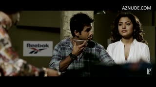 ANUSHKA SHARMA nude in Badmaash Company