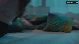 MANJARI PHADNIS nude in Fuh se Fantasy