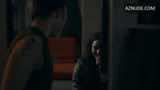 EMMA PREISENDANZ nude in Polizeiruf 110