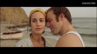 MEGAN MONTANER nude in Entre Tierras