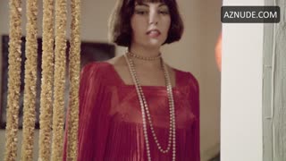 LINA ROMAY nude in Downtown - Die nackten Puppen der Unterwelt
