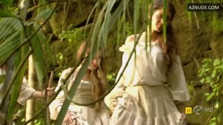 HIBA ABOUK nude in El corazon del oceano