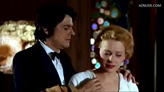 SYLVIA KRISTEL nude in Un Linceul N