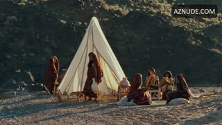 ELIZABETH HURLEY nude in Samson And Delilah
