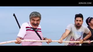 SUNNY LEONE nude in Mastizaade
