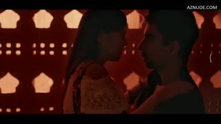 MANJARI PHADNIS nude in Fuh se Fantasy
