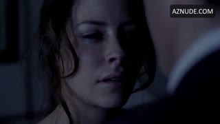 EVANGELINE LILLY nude in Lost