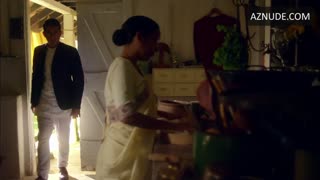 ELLORA TORCHIA nude in Indian Summers