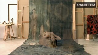 LEONOR VARELA nude in Les infortunes de la beaute