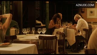 SCARLETT JOHANSSON nude in Vicky Cristina Barcelona
