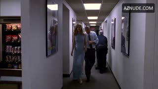 LISA KUDROW nude in Lucky Numbers