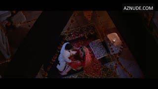 MANDAKINI nude in Ram Teri Ganga Maili