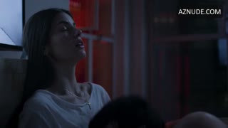 CAMILA QUEIROZ nude in Verdades Secretas