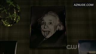 ANNALYNNE MCCORD nude in 90210