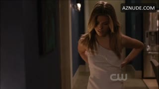 ANNALYNNE MCCORD nude in 90210