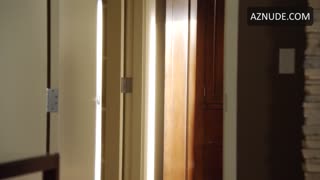 JENNIFER LOVE HEWITT nude in 9-1-1