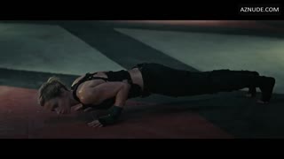 EMILY BLUNT nude in Edge Of Tomorrow