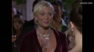 JENNIFER LOVE HEWITT nude in Confessions of a Sociopathic Social Climber