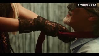 SOFIA ARRUDA nude in O Clube