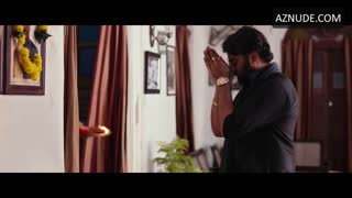 DIVYA PILLAI nude in Mangalavaaram