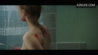 SARAH BOLGER nude in A Good Woman Is Hard to Find