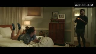 FLORENCE PUGH nude in A Good Person