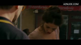 MARION COTILLARD nude in A Good Year