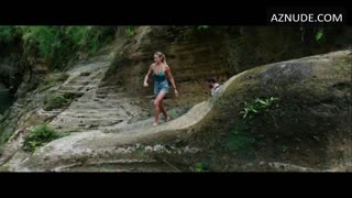 SHAILENE WOODLEY nude in Adrift