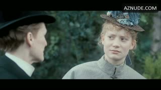 MIA WASIKOWSKA nude in Albert Nobbs