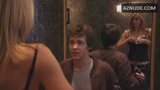JENNIFER HOLLAND nude in American Pie Presents: The Book of Love