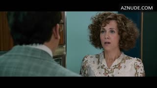 KRISTEN WIIG nude in Anchorman 2: The Legend Continues