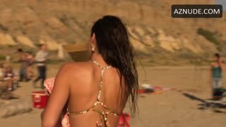 CAROLINA GUERRA nude in Animal Kingdom