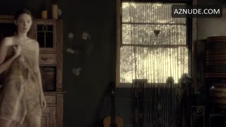 EMMA DUMONT nude in Aquarius