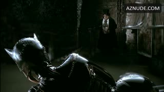 MICHELLE PFEIFFER nude in Batman Returns