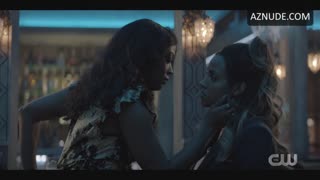 JAVICIA LESLIE nude in Batwoman