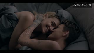 BRIANNA HOWEY nude in Batwoman