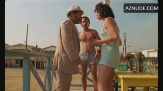 BEATRICE DALLE nude in Betty Blue
