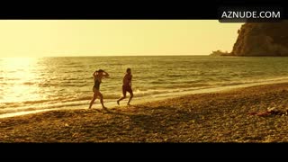 MARINA FOIS nude in The Big Picture