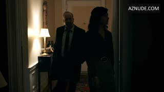 SCARLETT SCHOEFFLING nude in Billions