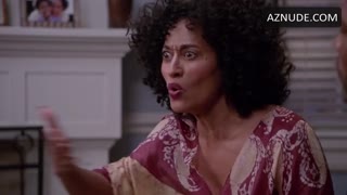 TRACEE ELLIS ROSS nude in Black-ish
